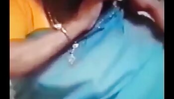 BBW الناضجة والشاب سكس مترجم عربي محارم جديد يتمتعان بالكثير من المرح في الفناء الخلفي